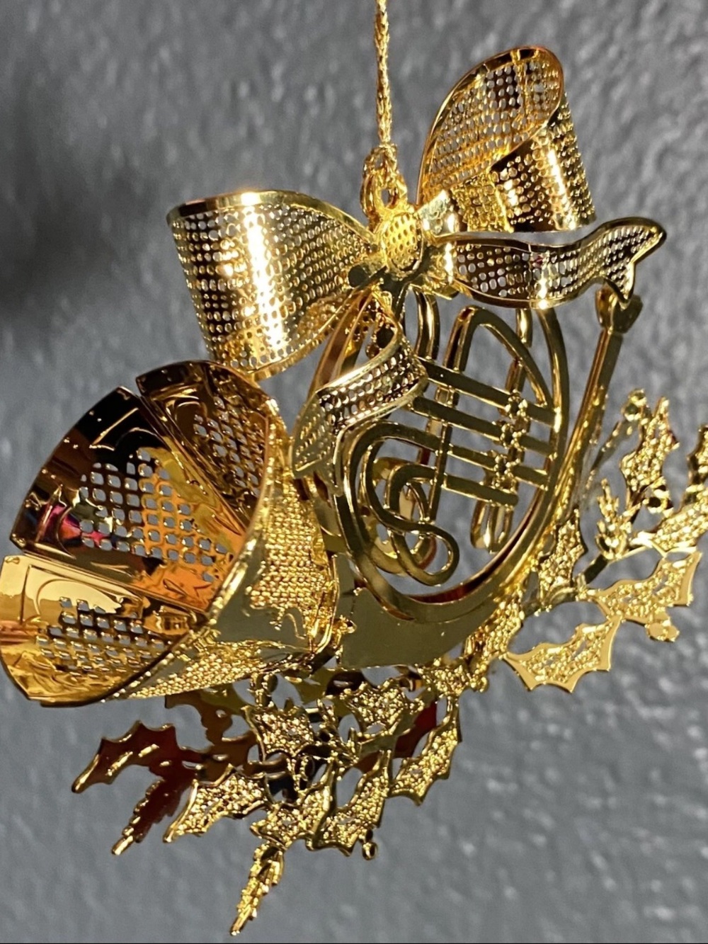 Vtg 1997 Danbury Mint French Horn 23kt Gold-Plated 3-D Christmas Ornament Bow